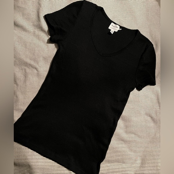 Michael Stars Tops - Michael Stars for Anthropology Black V-Neck Tee Size XS